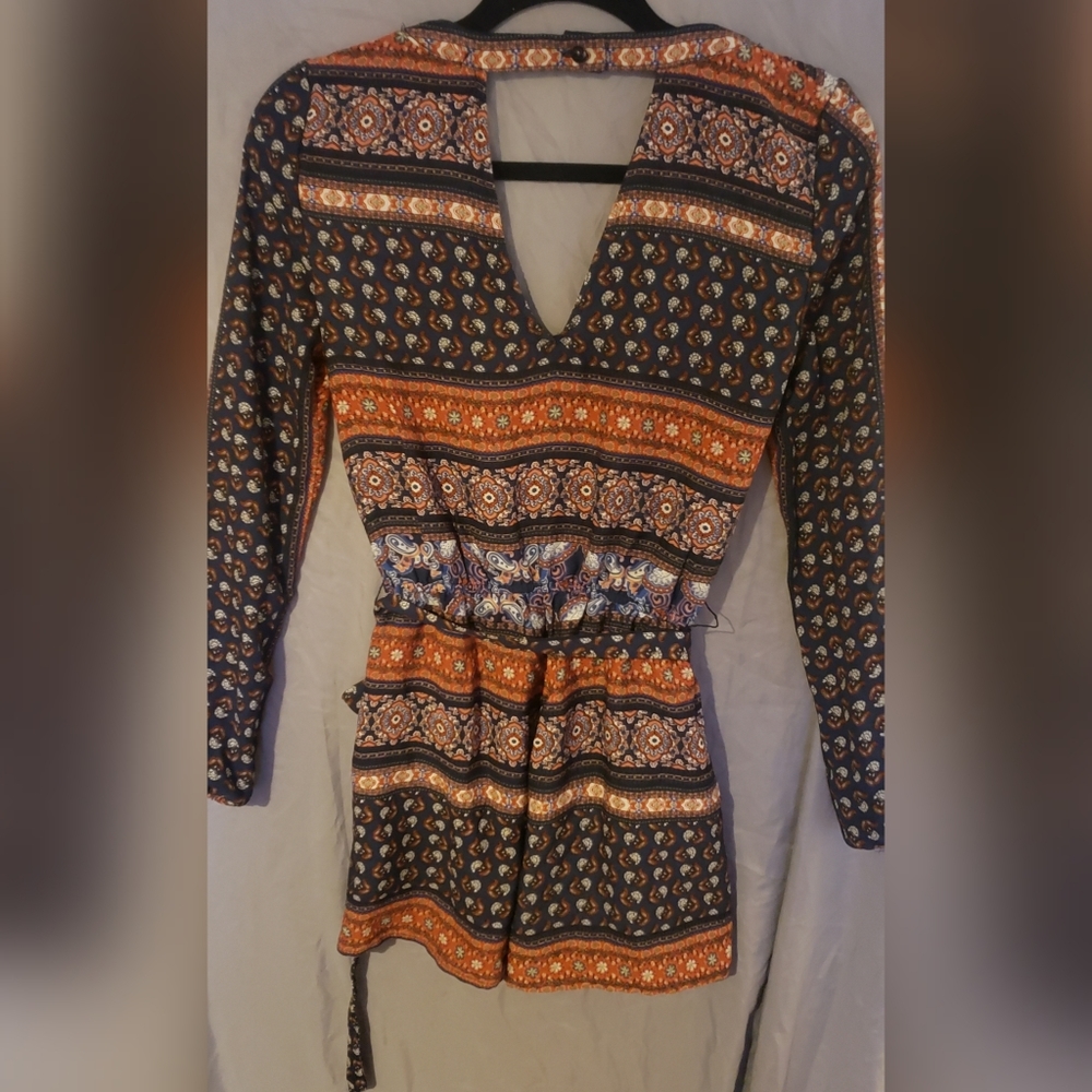 Romper - Picture 2 of 2